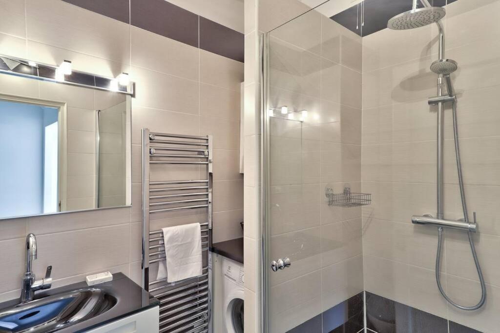 L29 Lenval Beach At 1Min Walk To Sea Front Ac Balcony Nice Exterior photo
