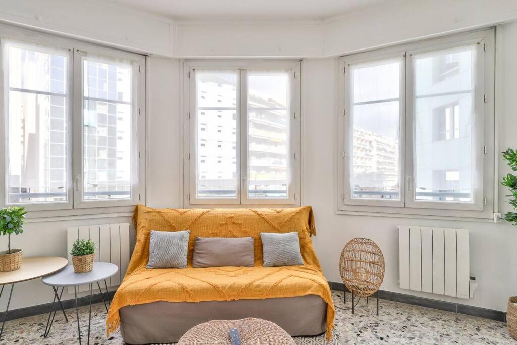 L29 Lenval Beach At 1Min Walk To Sea Front Ac Balcony Nice Exterior photo